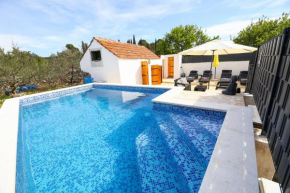 Casa Ambi - Villa with pool on the island Ciovo